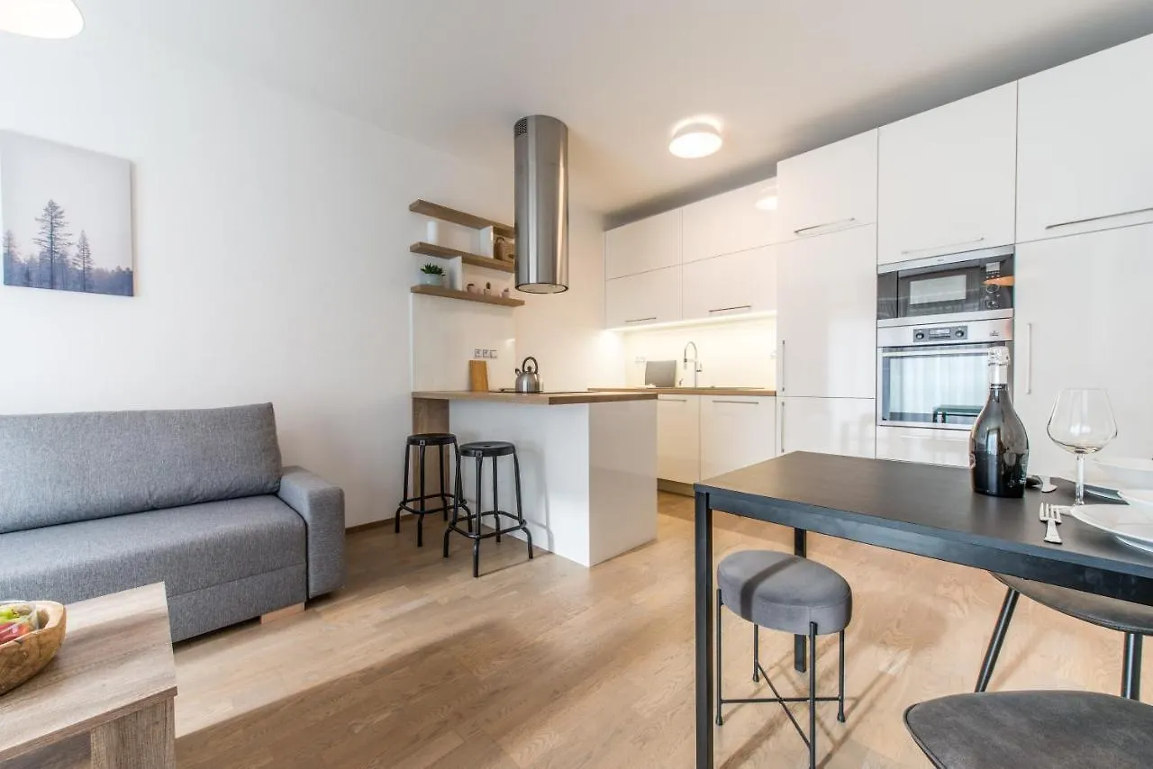 Mozart Central Apartments With Garage Praga