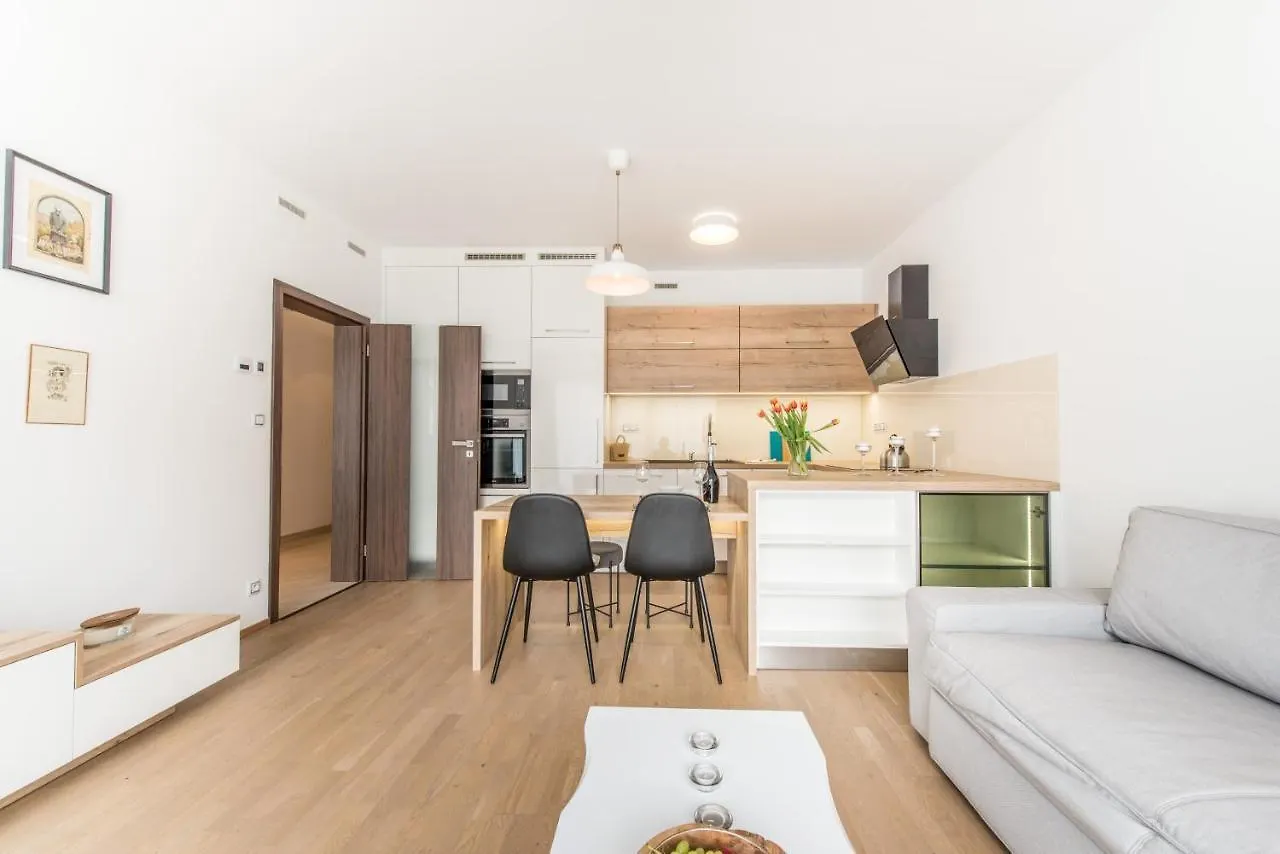 Mozart Central Apartments With Garage Praga